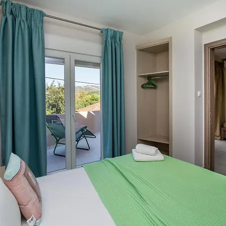 公寓 Iria's Luxury *