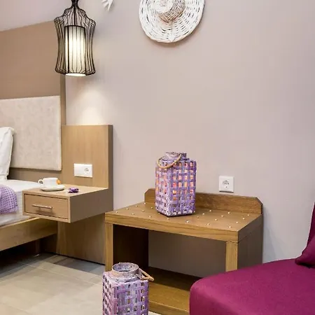 Iria's Luxury Apartman *