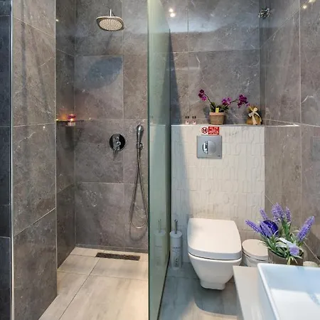 Iria's Luxury Limenária
