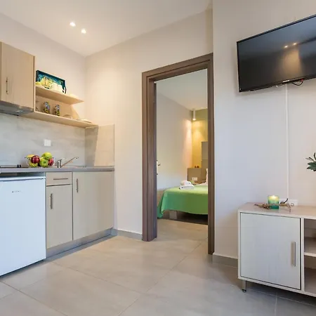 Iria's Luxury Apartman Limenária