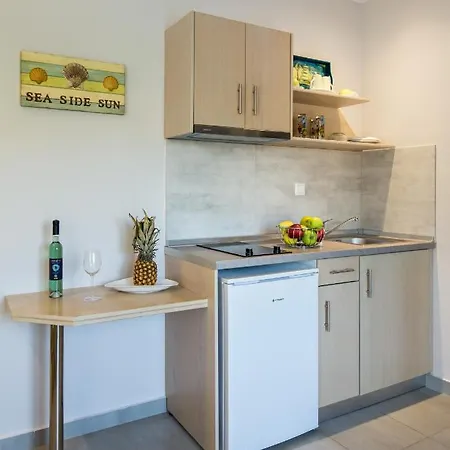 Iria's Luxury Apartman Limenária